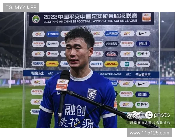 南京足球队以71分领跑精英赛积分榜展现强劲实力